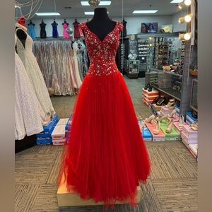 TIFFANY 46966 SZ-4 RED PROM/FORMAL/ PAGENT